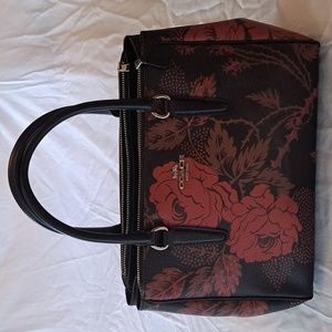 Coach Surrey Carryall in Thorn Roses print